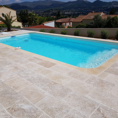 petite piscine à paroie filtrante