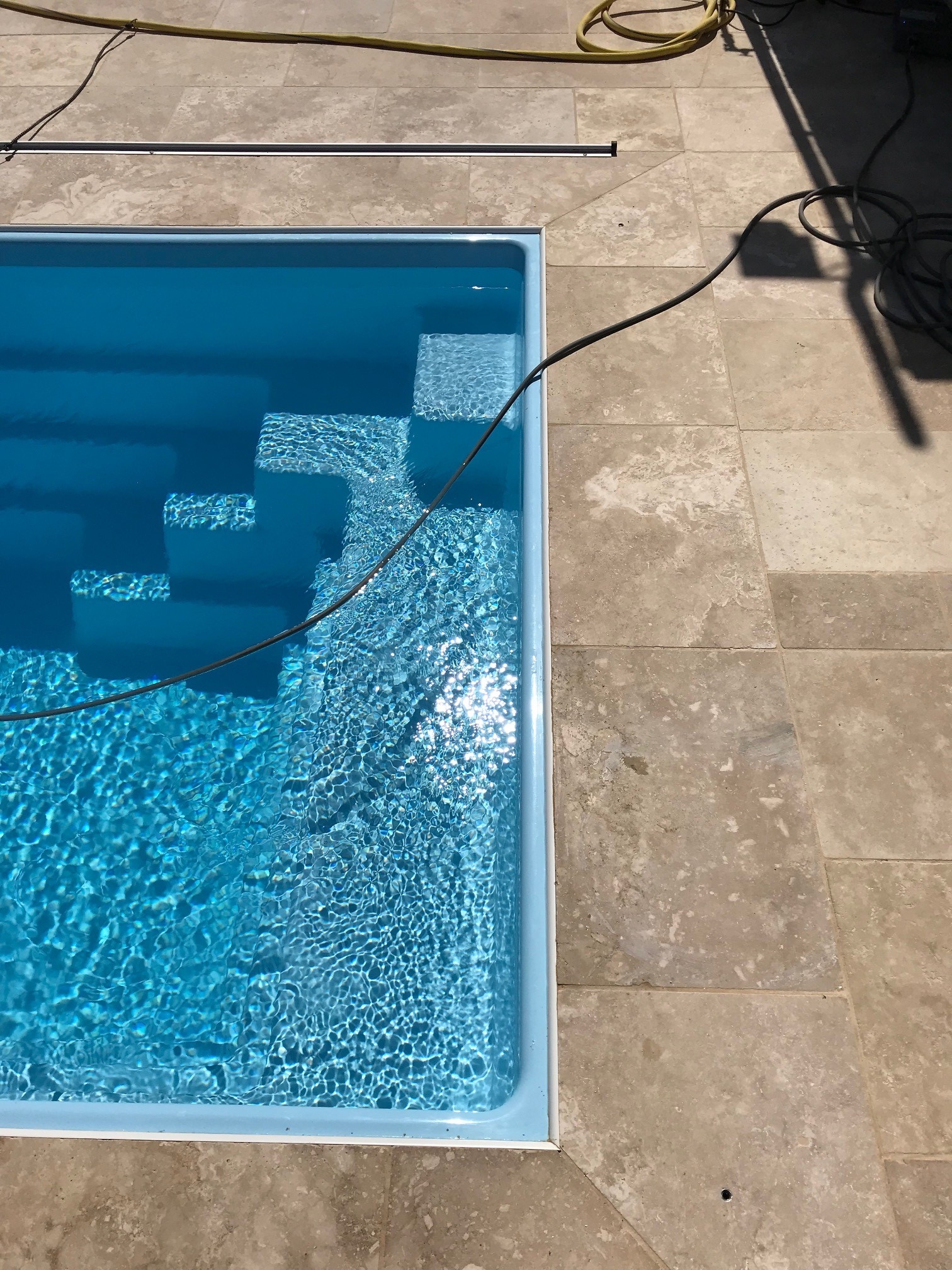 Mini piscine avec banquette